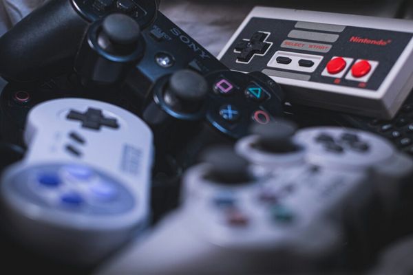 How Games Teach Language Through Play How Games Teach Language Through Play